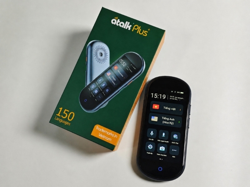 Cận cảnh Máy dịch ATalk Plus+
