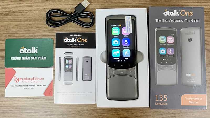 Atalk One là dòng máy phiên dịch được thiết kế dành riêng cho người Việt