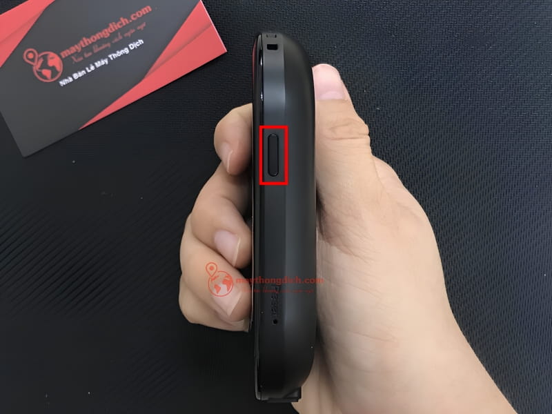Nhấn giữ nút nguồn 3s để mở máy