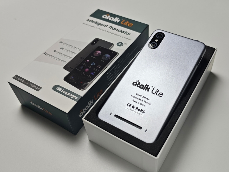 Cận cảnh máy phiên dịch cầm tay ATalk Lite